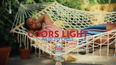 Image fixe de Coors Light - Paid to Chill 